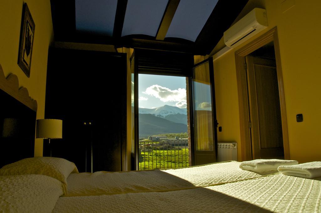 Hotel El Comendador Añón Δωμάτιο φωτογραφία