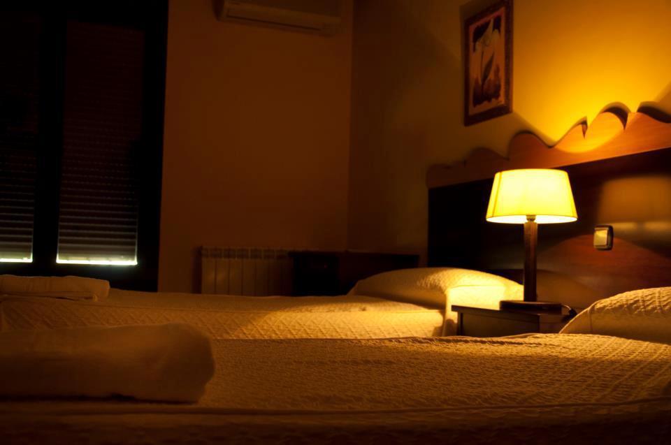 Hotel El Comendador Añón Δωμάτιο φωτογραφία